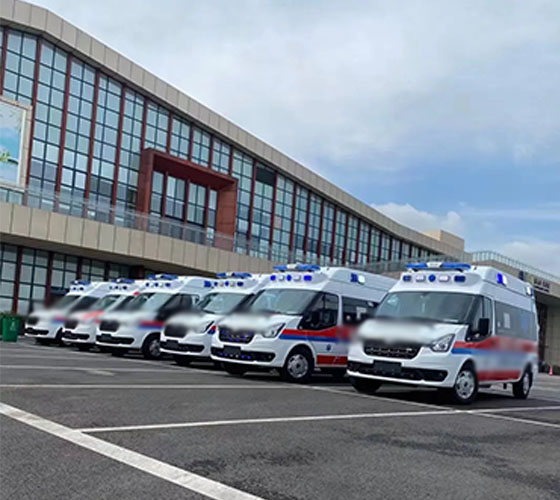 都兰县服务车队展示